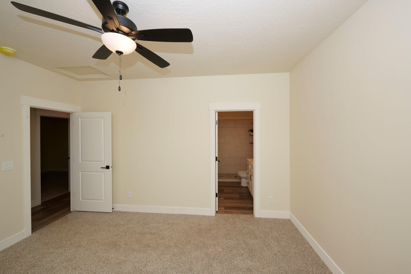 2473 N King ST, Cedar City, photo 10 of 44