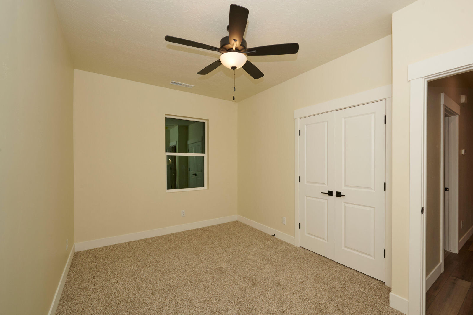 2473 N King ST, Cedar City, photo 18 of 44
