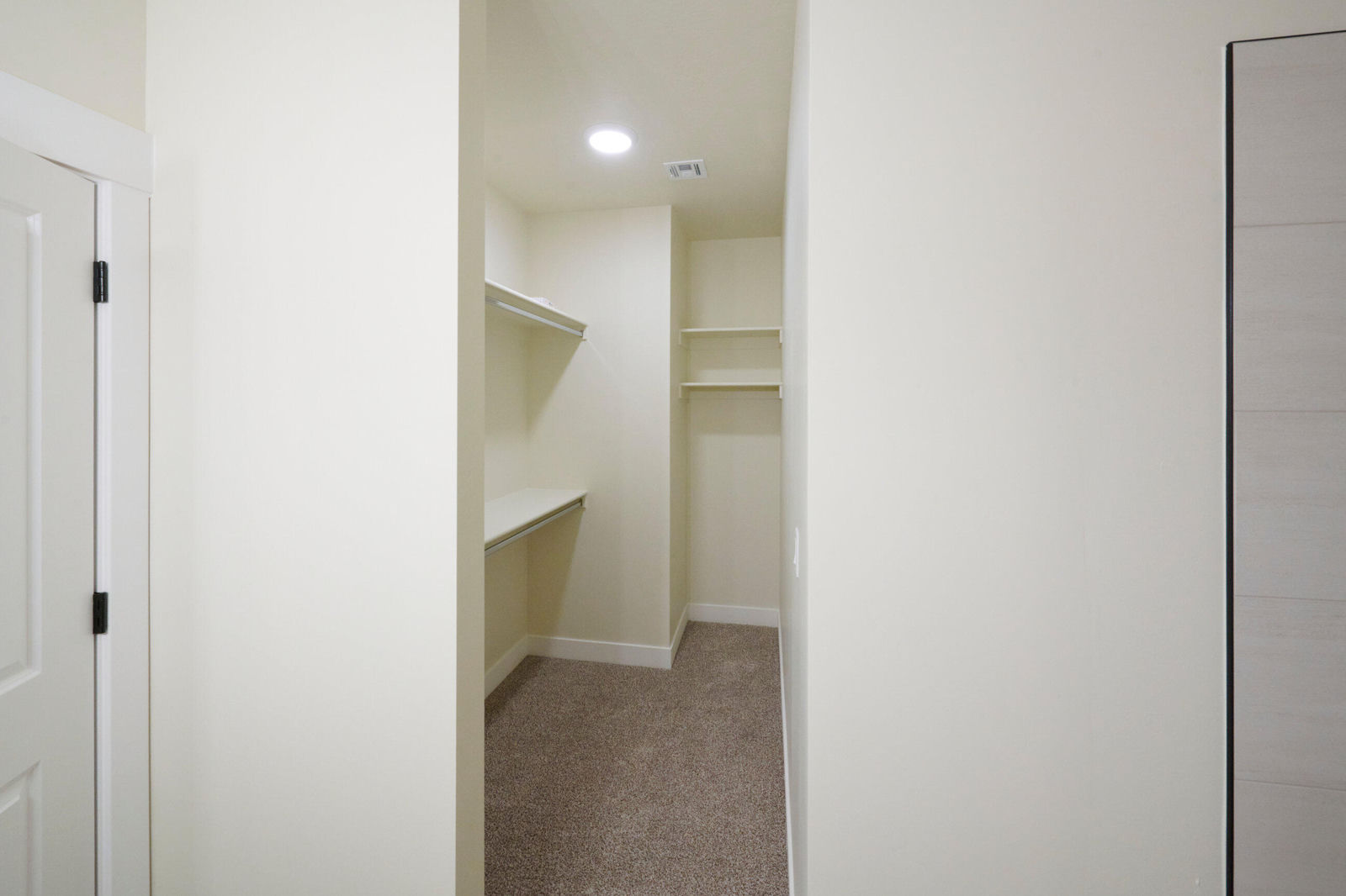 2473 N King ST, Cedar City, photo 17 of 44