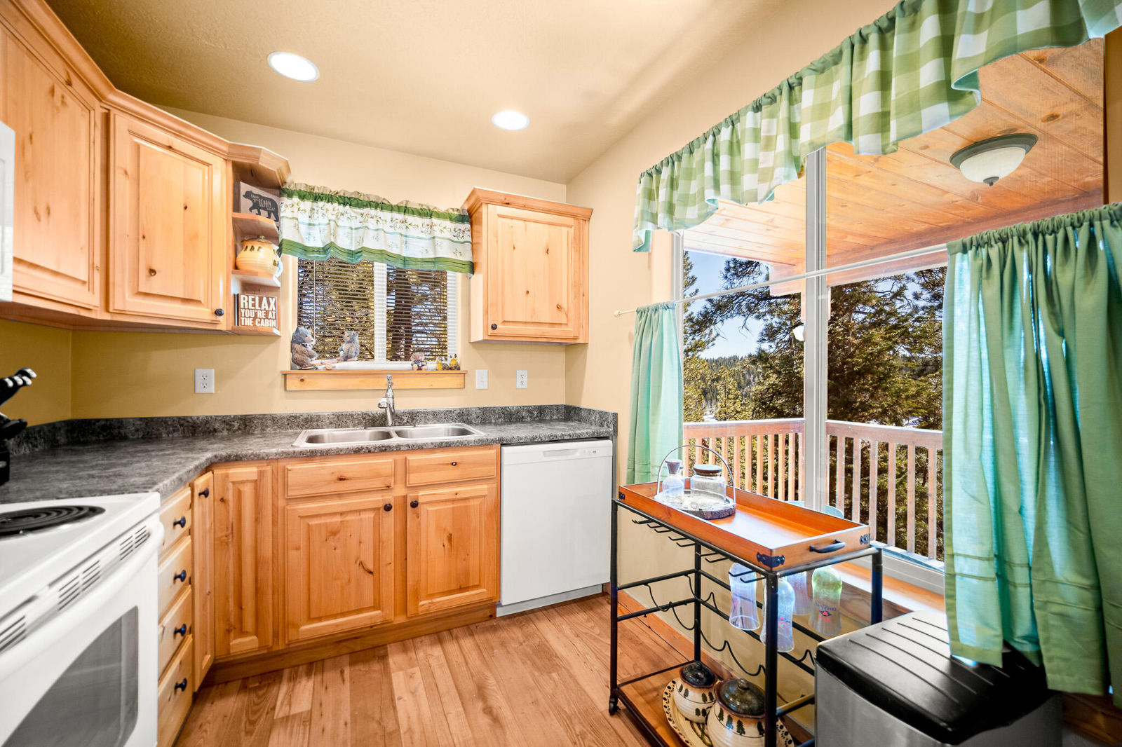 1620/1605 E Centurion CIR, Duck Creek Village, photo 11 of 41