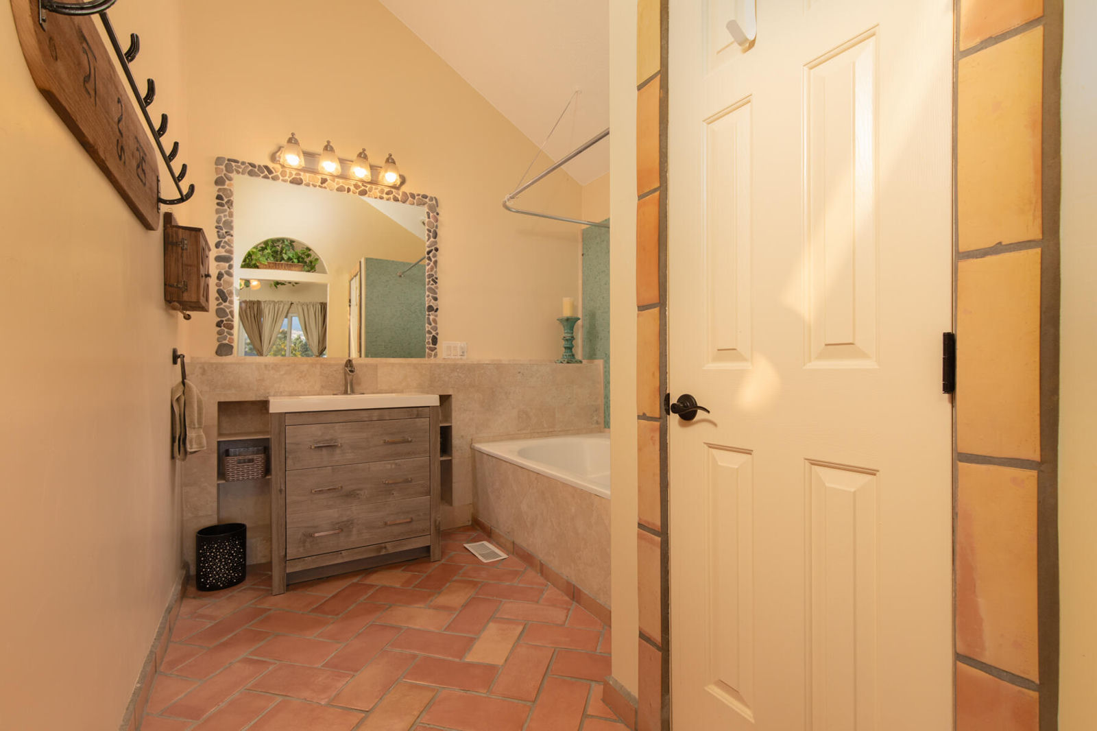 825 N Horesemans Park DR, Dammeron Valley, photo 31 of 51