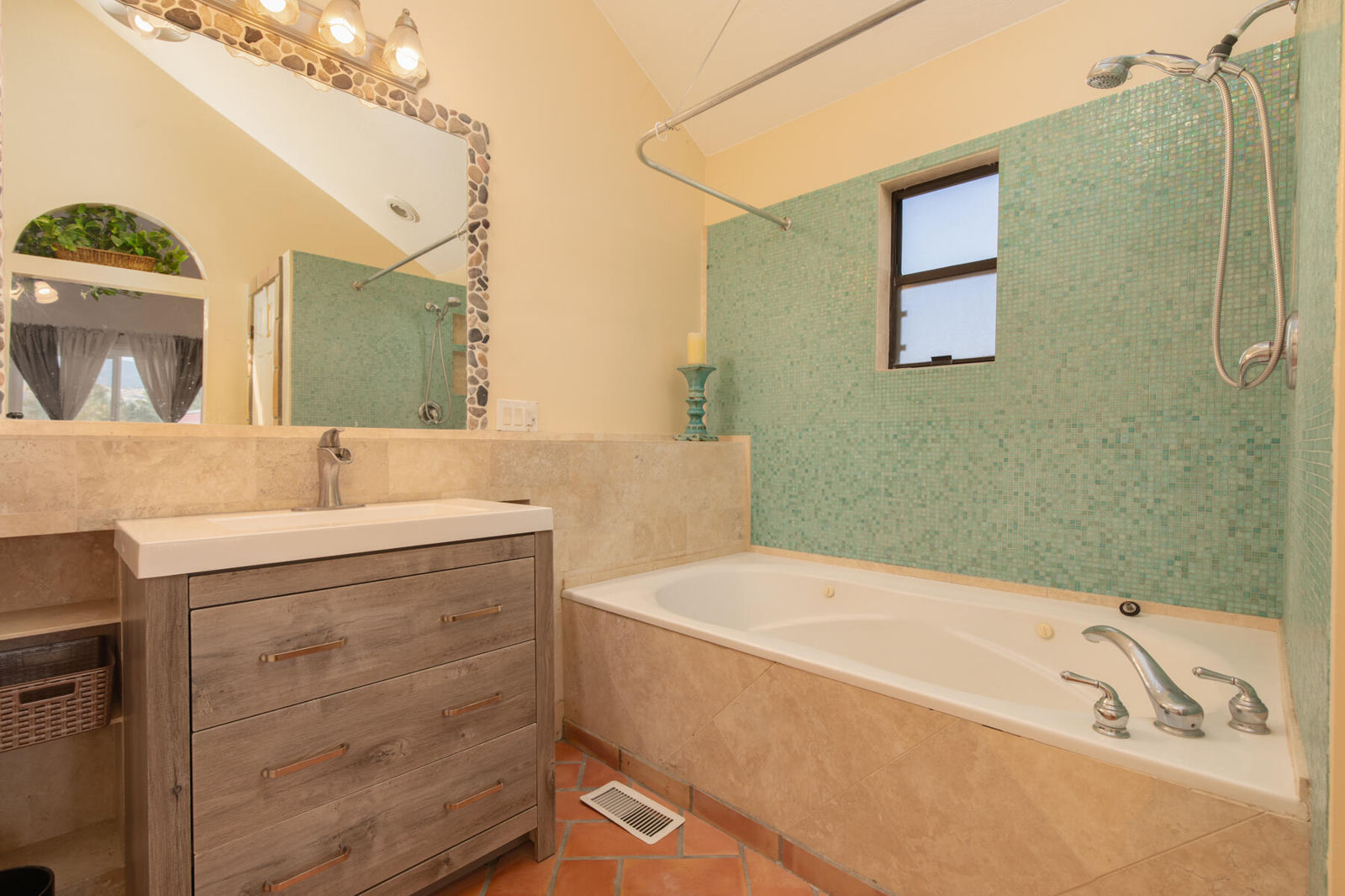 825 N Horesemans Park DR, Dammeron Valley, photo 33 of 51