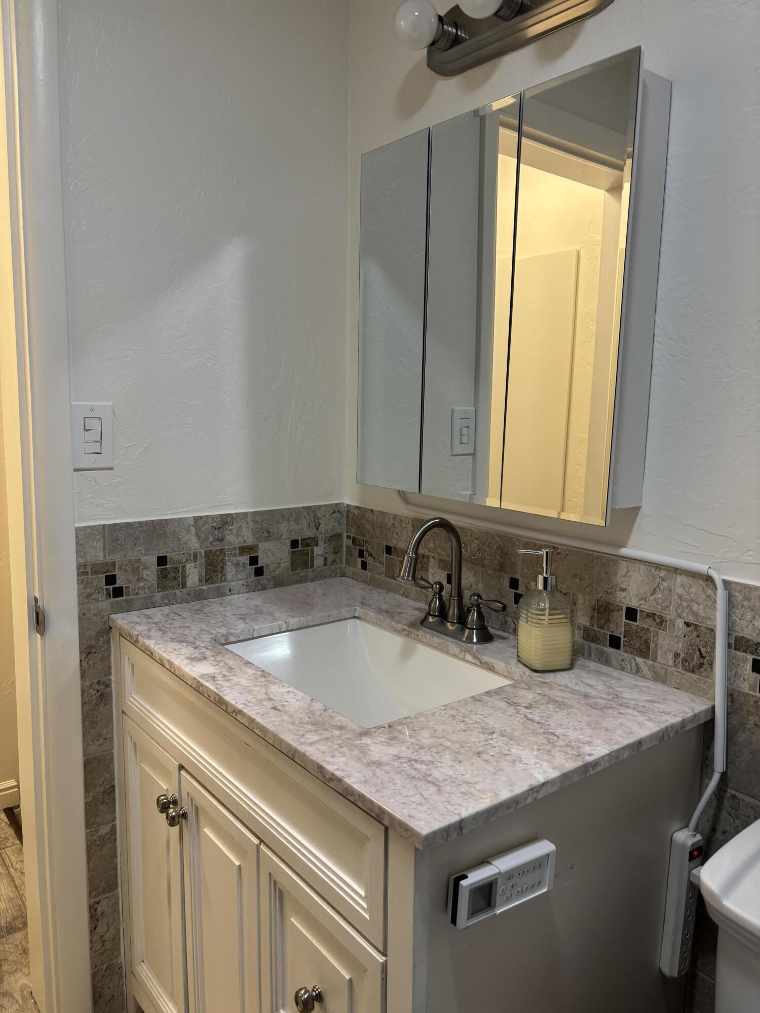 290 W 400 N, Panguitch, photo 11 of 33