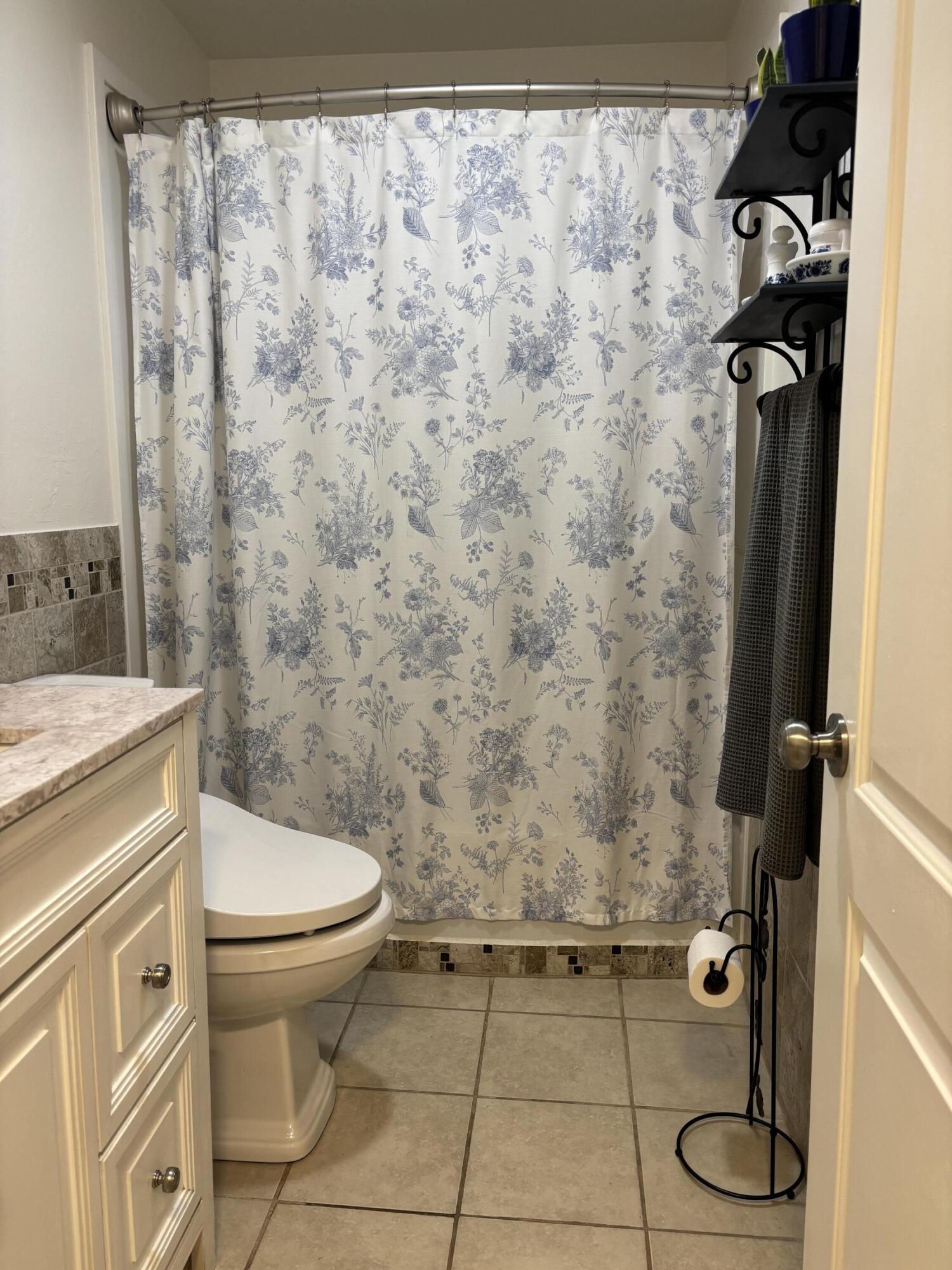 290 W 400 N, Panguitch, photo 10 of 33
