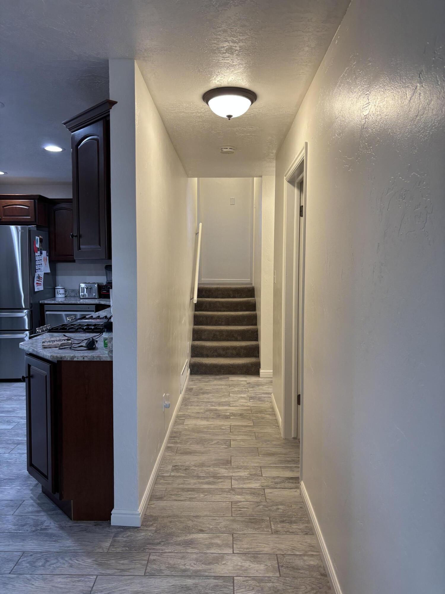 290 W 400 N, Panguitch, photo 9 of 33