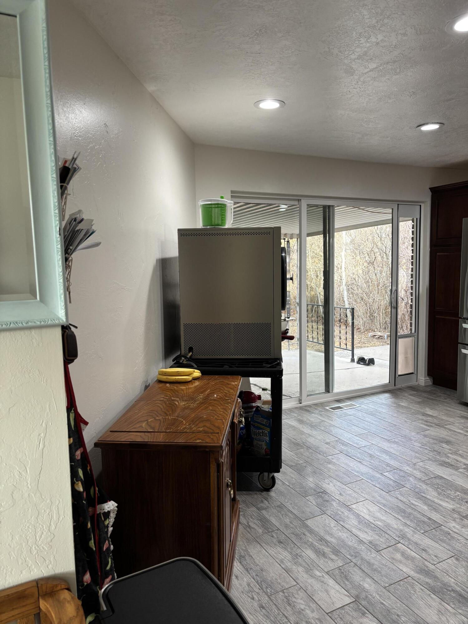 290 W 400 N, Panguitch, photo 2 of 33