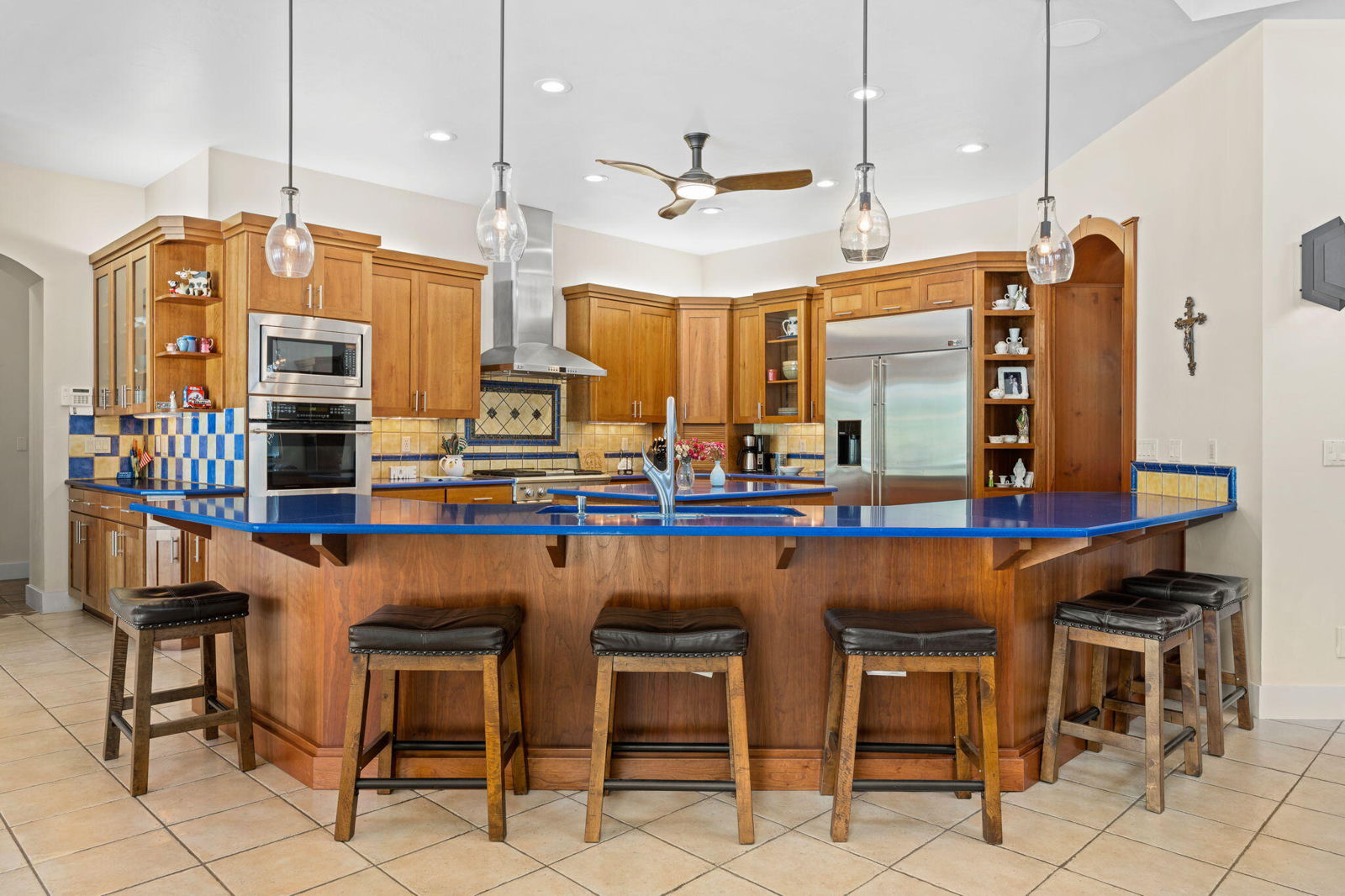 557 S WOODSVIEW CIR, St George, photo 9 of 32