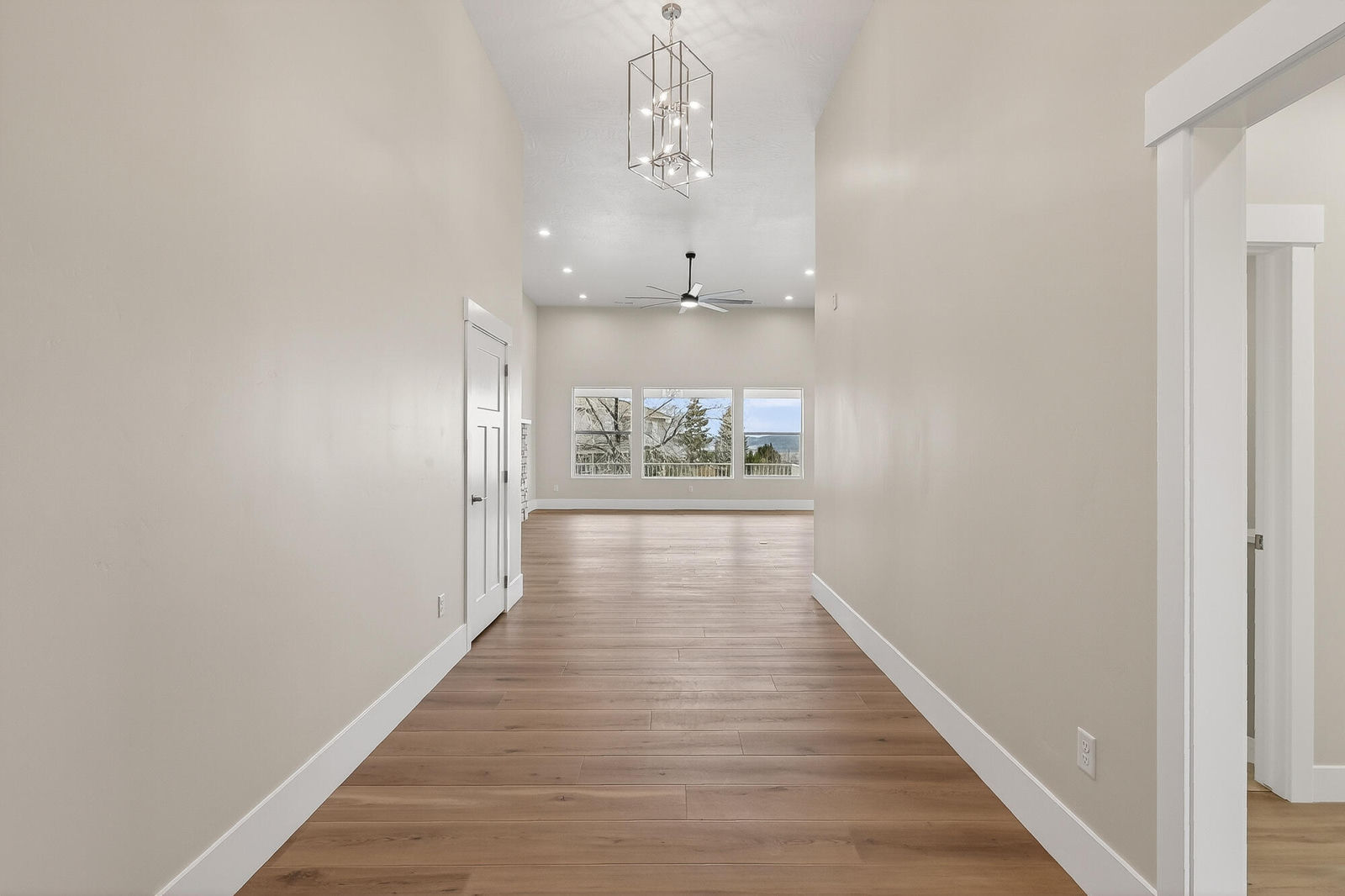 192 S 2050 W, Cedar City, photo 5 of 91