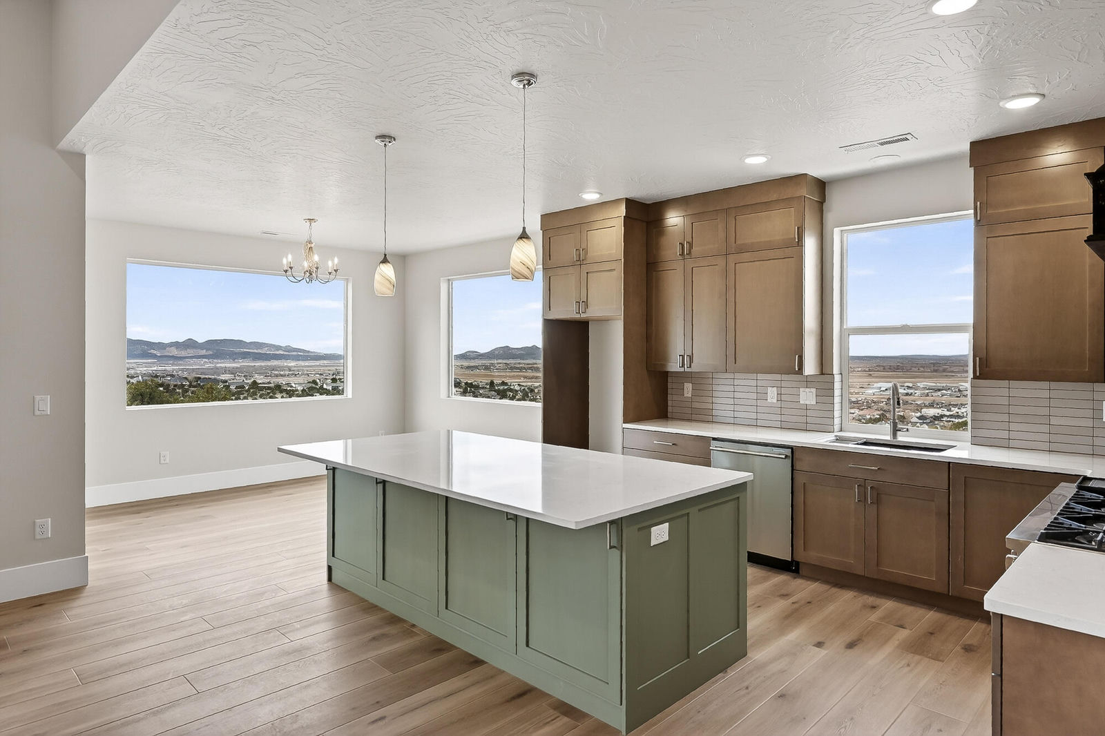 192 S 2050 W, Cedar City, photo 14 of 91