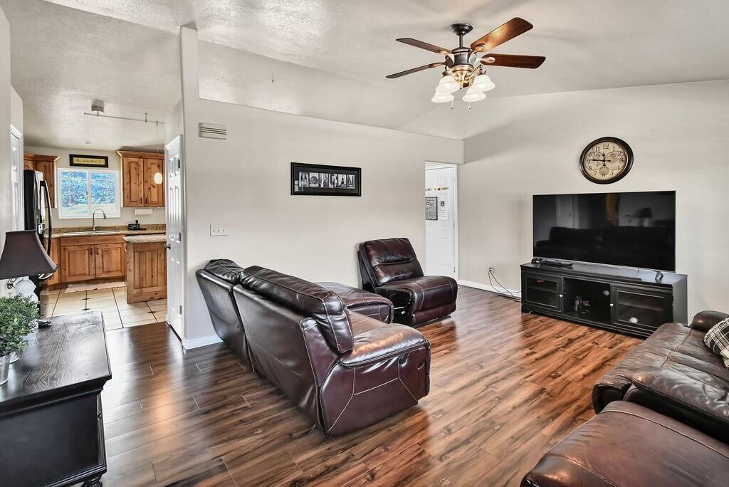 3810 N Burrville RD, Richfield, photo 15 of 69