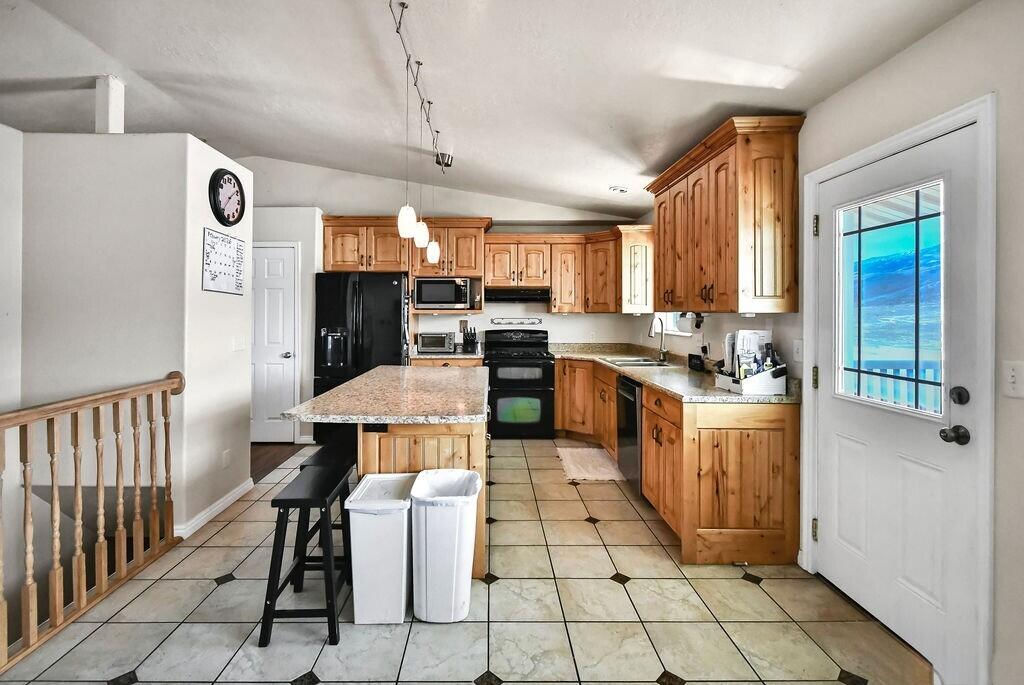 3810 N Burrville RD, Richfield, photo 17 of 69