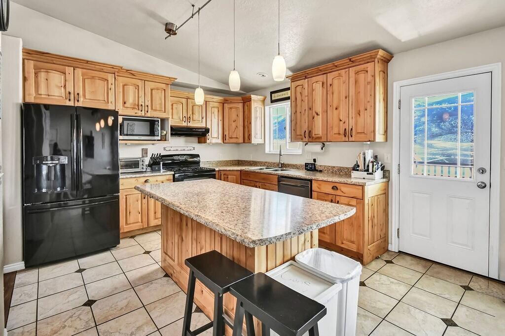 3810 N Burrville RD, Richfield, photo 18 of 69