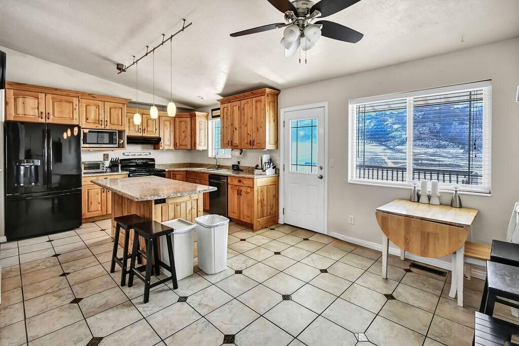 3810 N Burrville RD, Richfield, photo 21 of 69