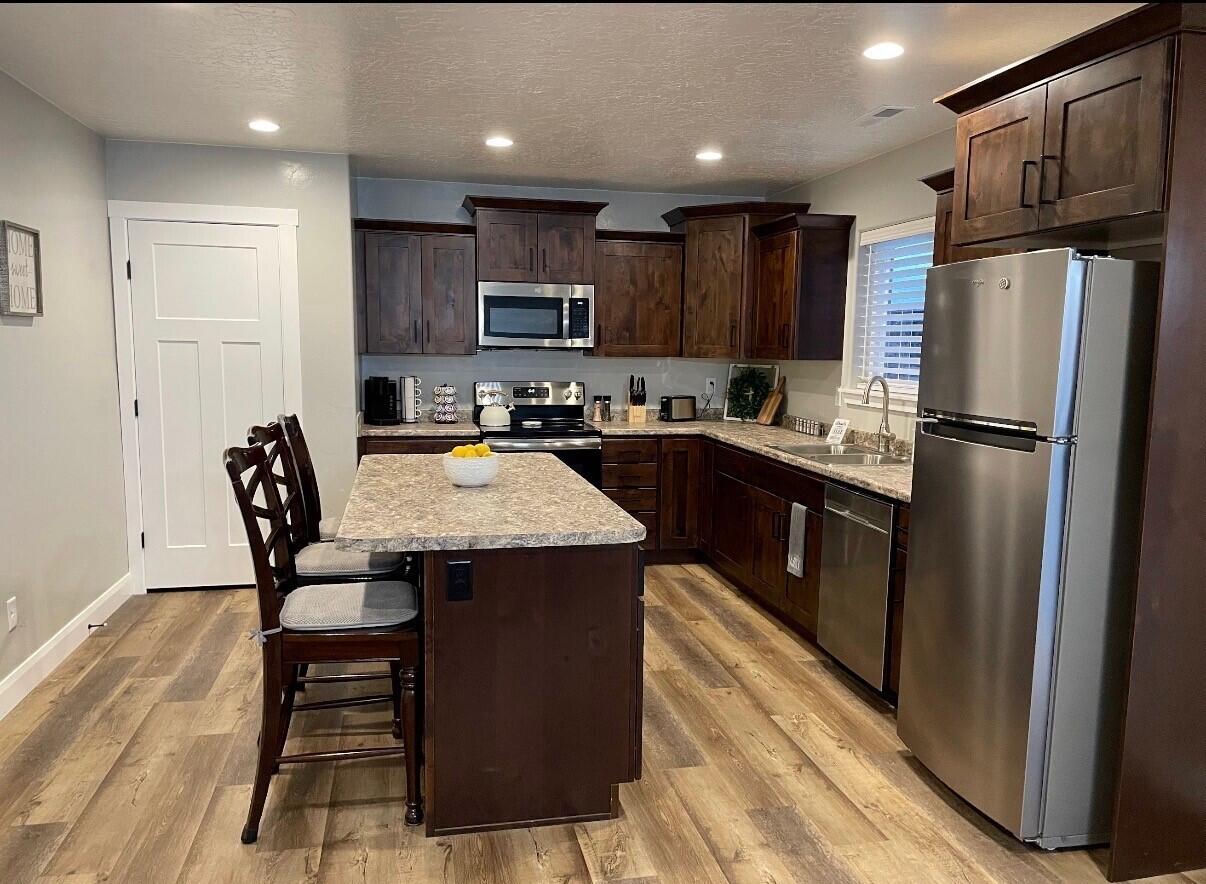410 S 1200 E, Panguitch, photo 24 of 49