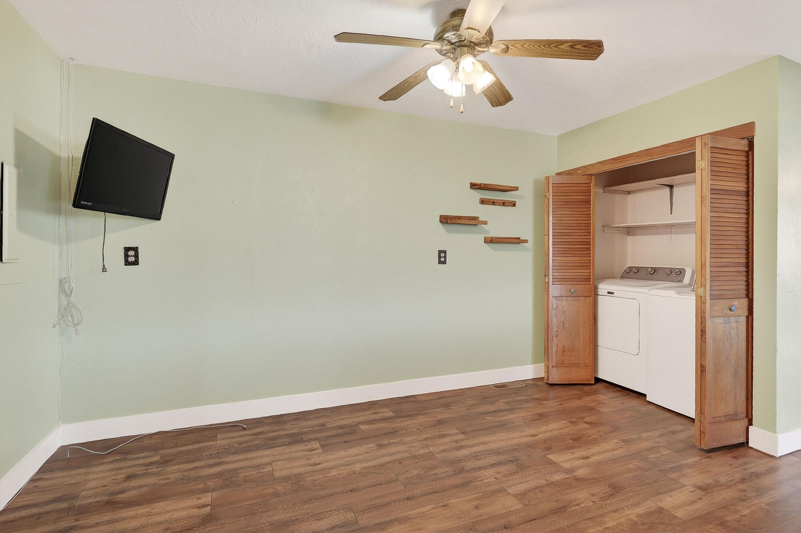 86 E 1000 S, Panguitch, photo 15 of 66