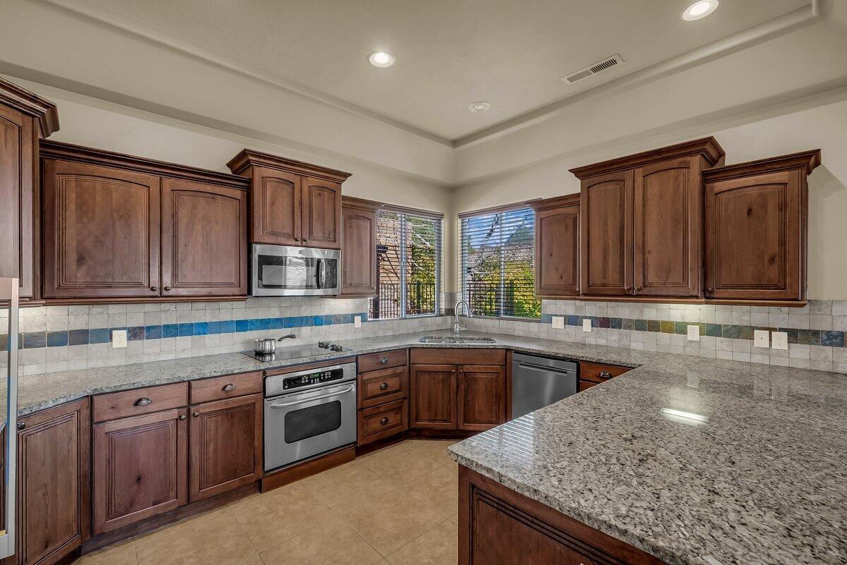 2970 S Mountain Ledge DR, St George, photo 9 of 29