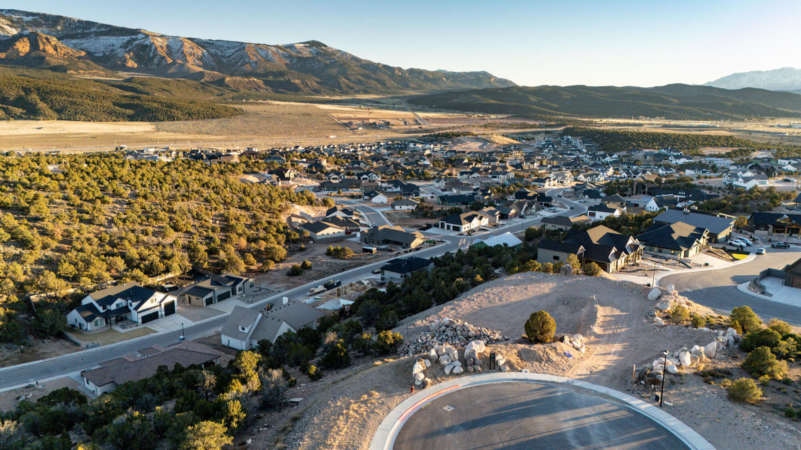 1740 S Sunny Hills CIR, Cedar City, photo 10 of 38