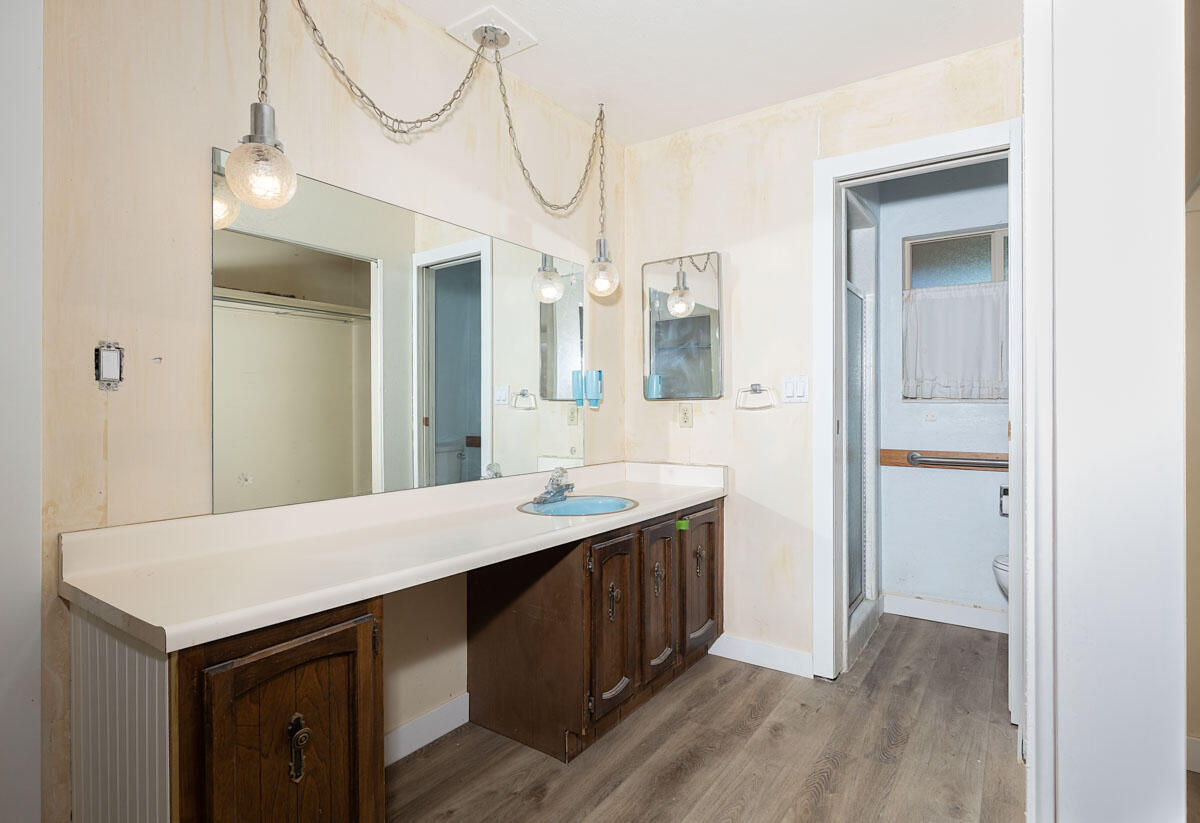 703 S 300 E, Cedar City, photo 18 of 39