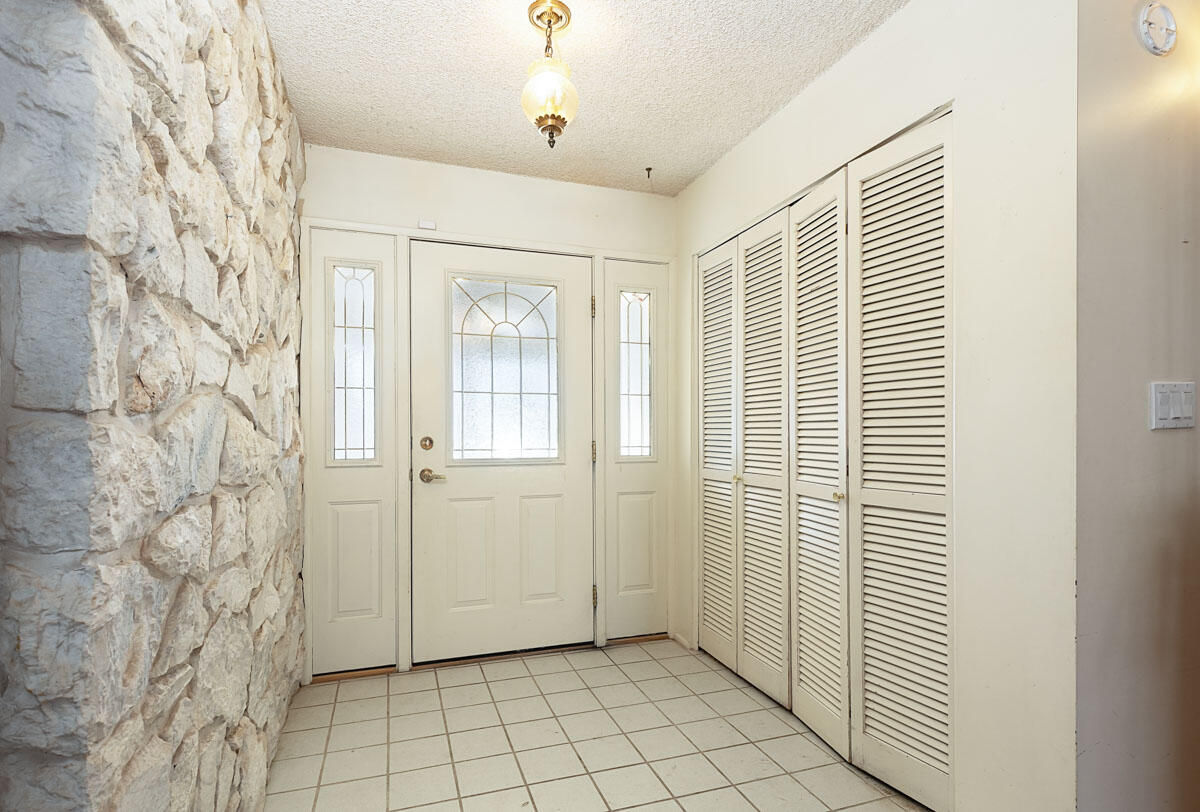 703 S 300 E, Cedar City, photo 4 of 39
