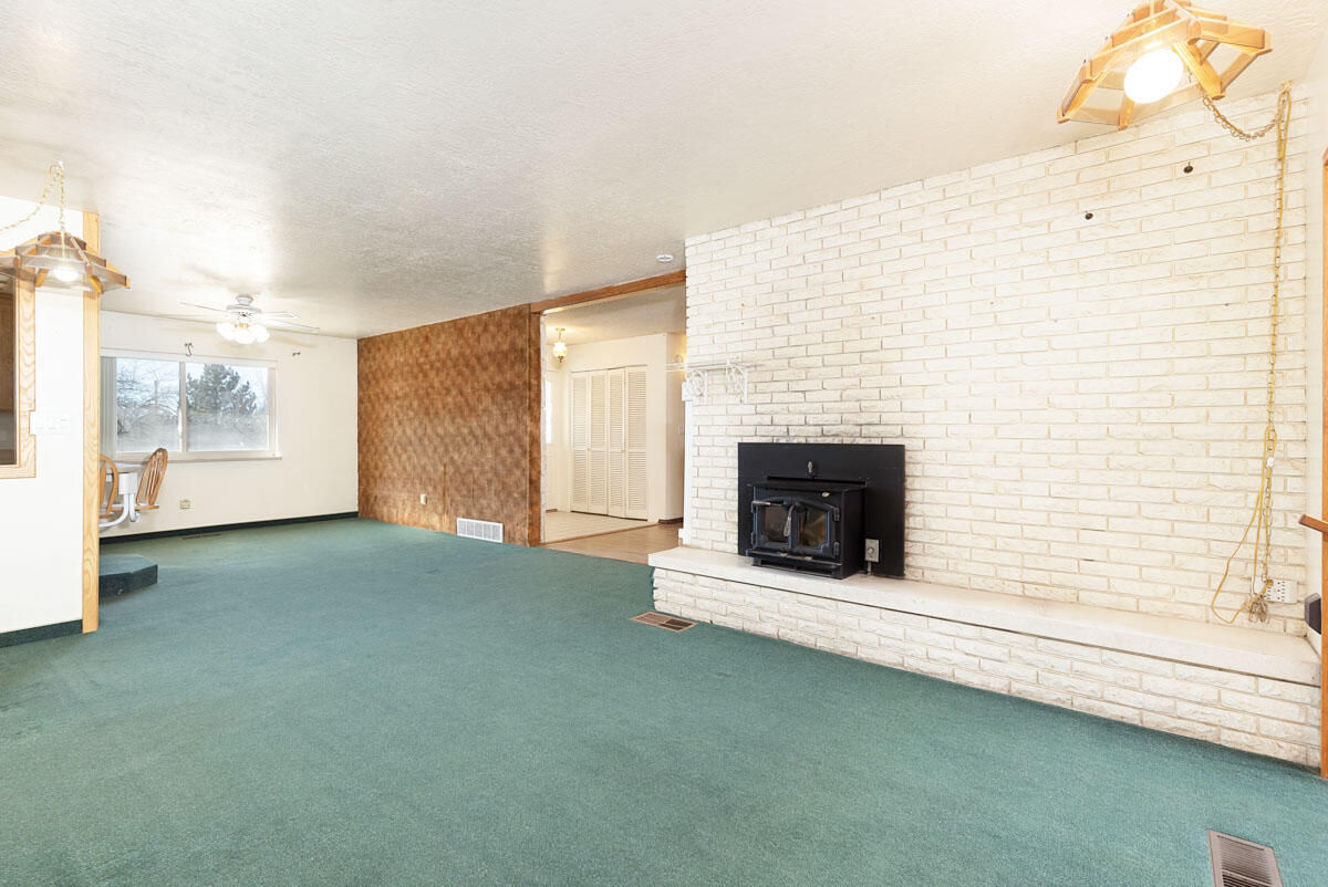 703 S 300 E, Cedar City, photo 6 of 39