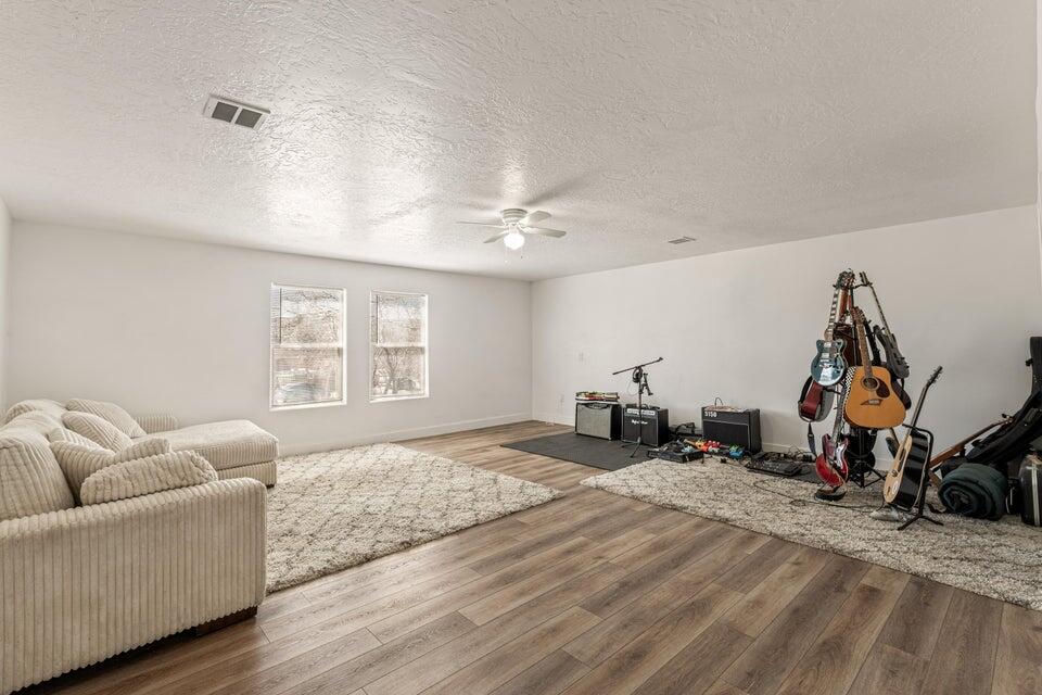 1892 N Golden Delicious Dr, Apple Valley, photo 27 of 58