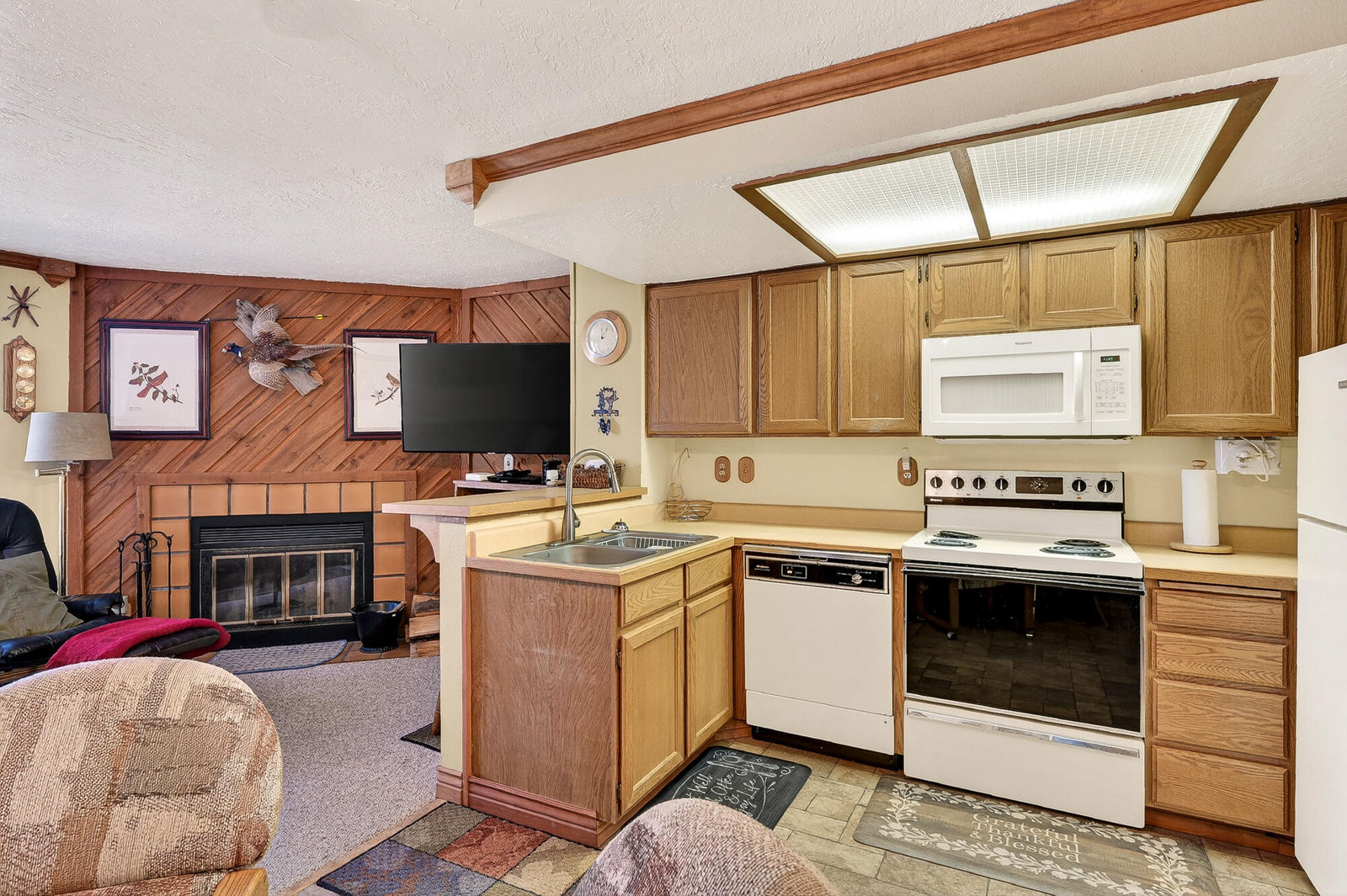 464 N HWY 143, #107B, Brian Head, photo 6 of 25