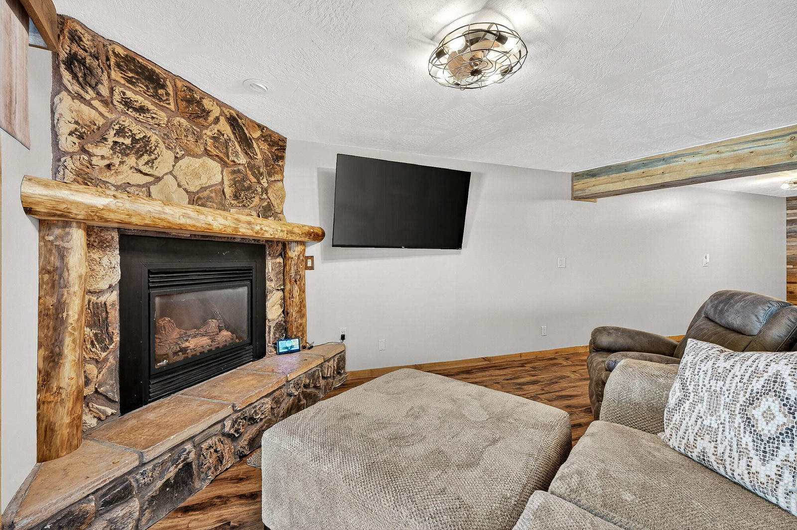 117 E Steam Engine Dr. #8 A, Brian Head, photo 9 of 29