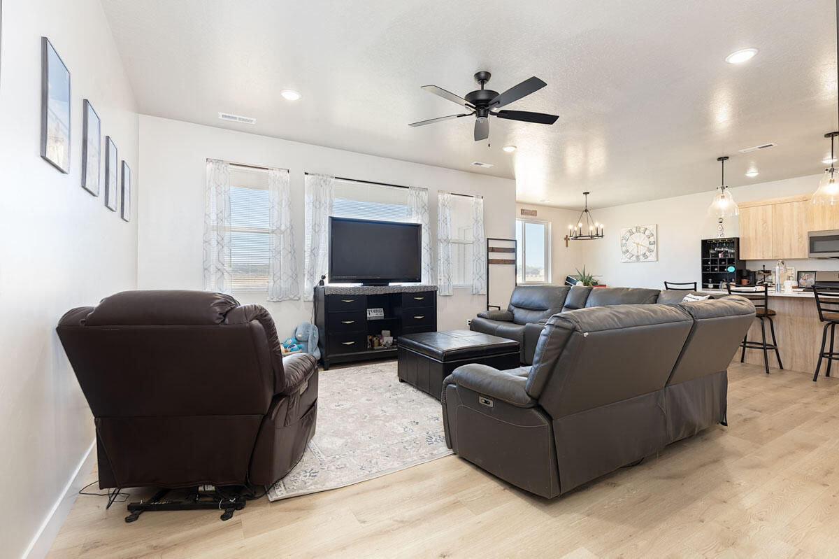 4651 N 2600 W, Cedar City, photo 4 of 20