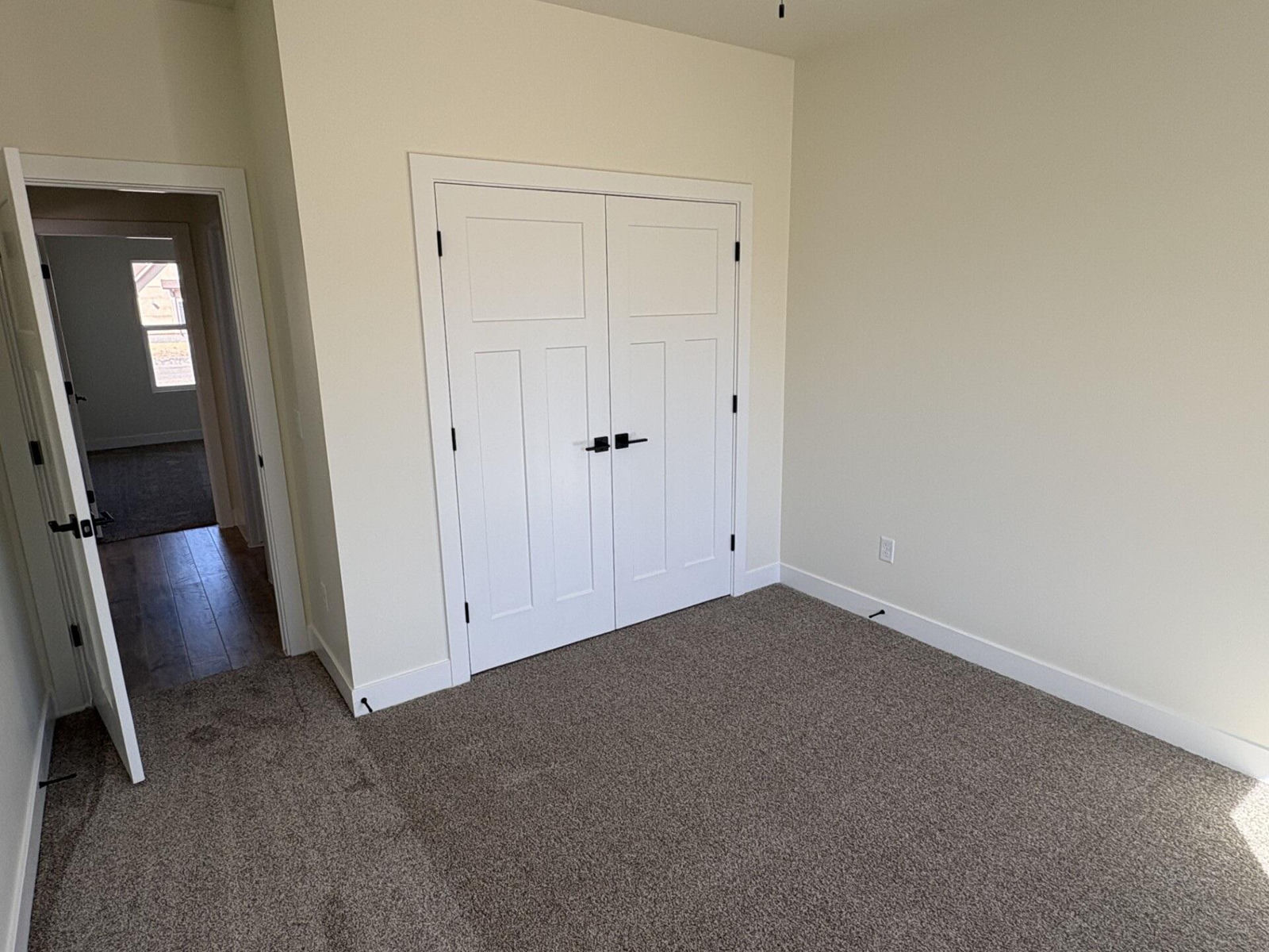 672 N Kaycie LN, Panguitch, photo 12 of 23