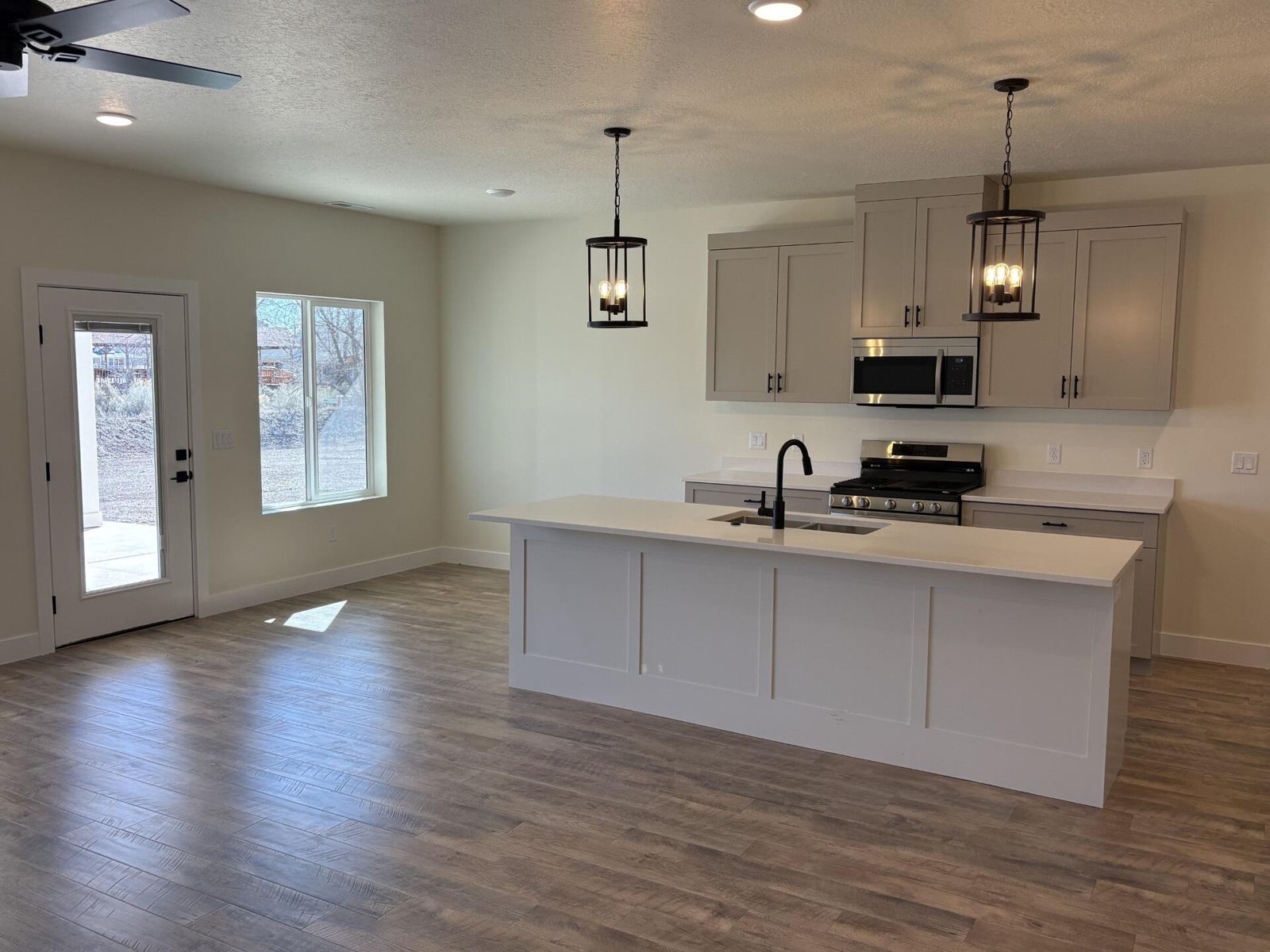 672 N Kaycie LN, Panguitch, photo 5 of 23