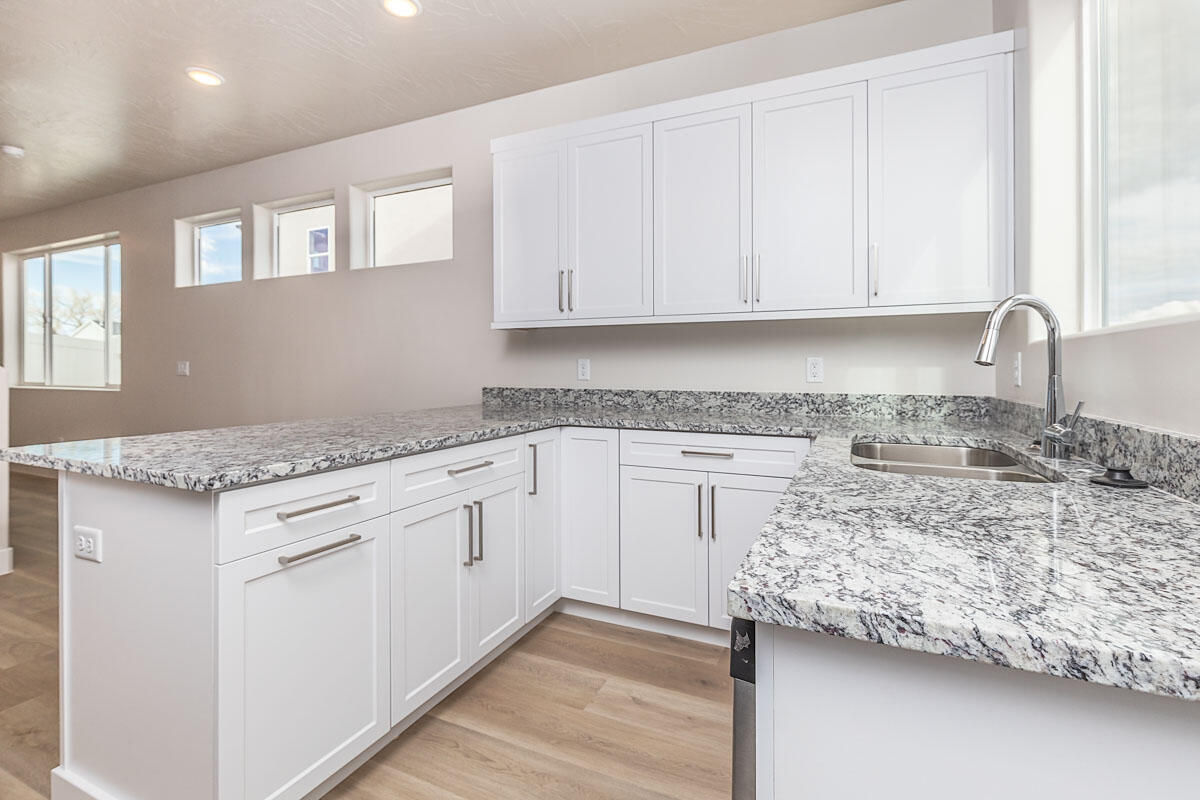 2604 N Clark Parkway, Cedar City, photo 6 of 16
