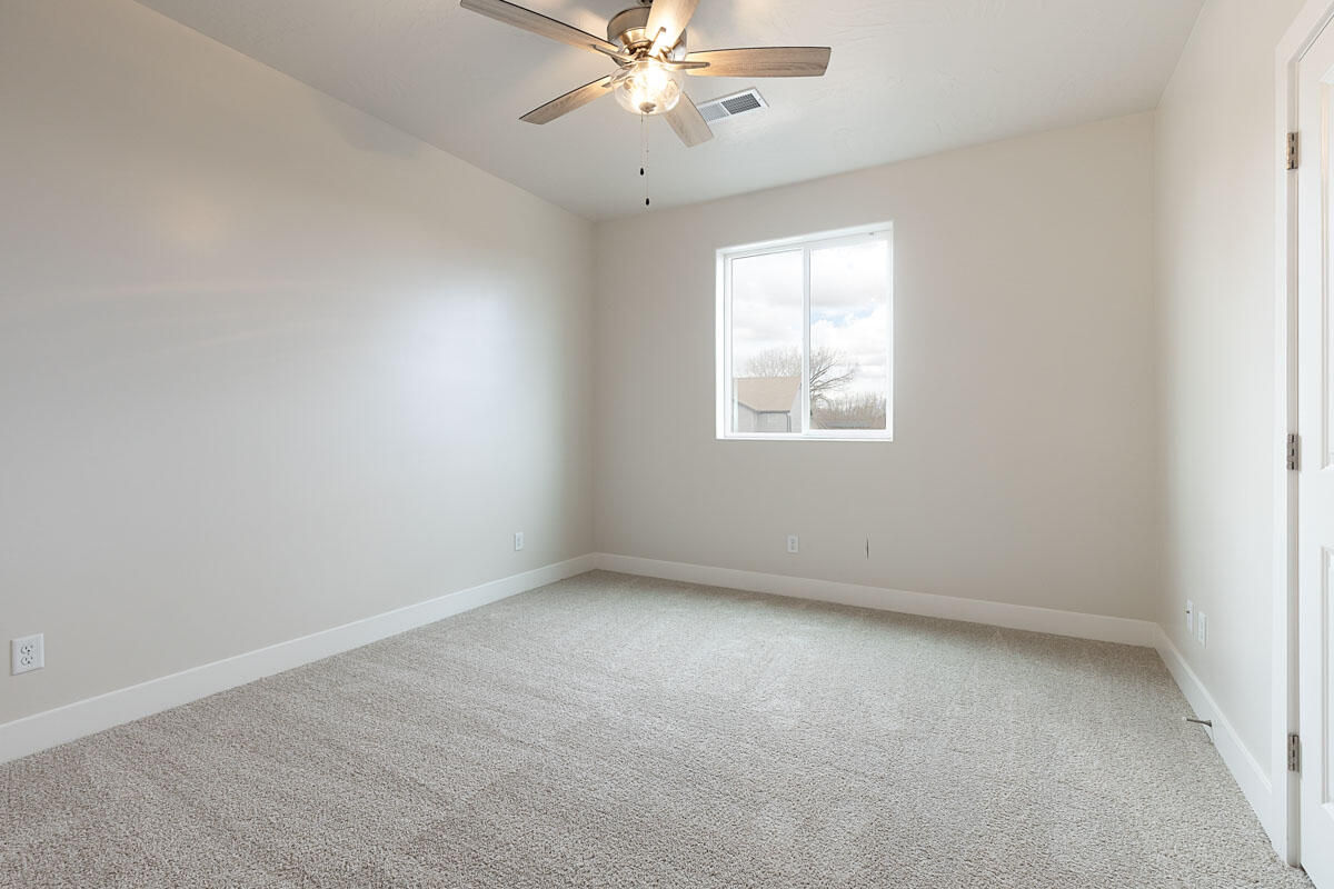 2604 N Clark Parkway, Cedar City, photo 11 of 16