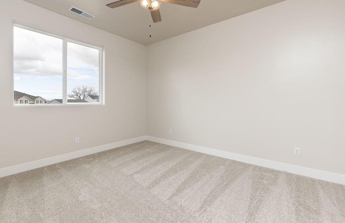 2604 N Clark Parkway, Cedar City, photo 12 of 16