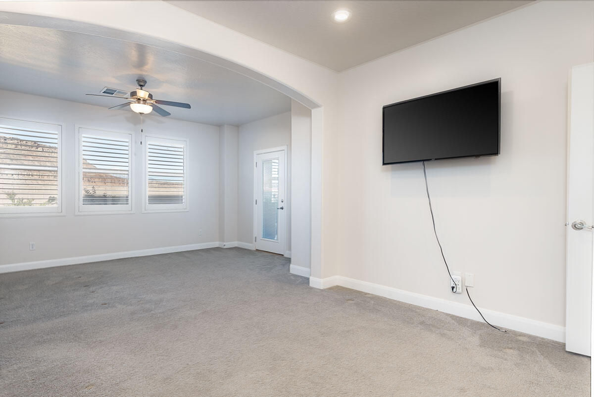 1345 E Black Brush DR, Washington, photo 17 of 40