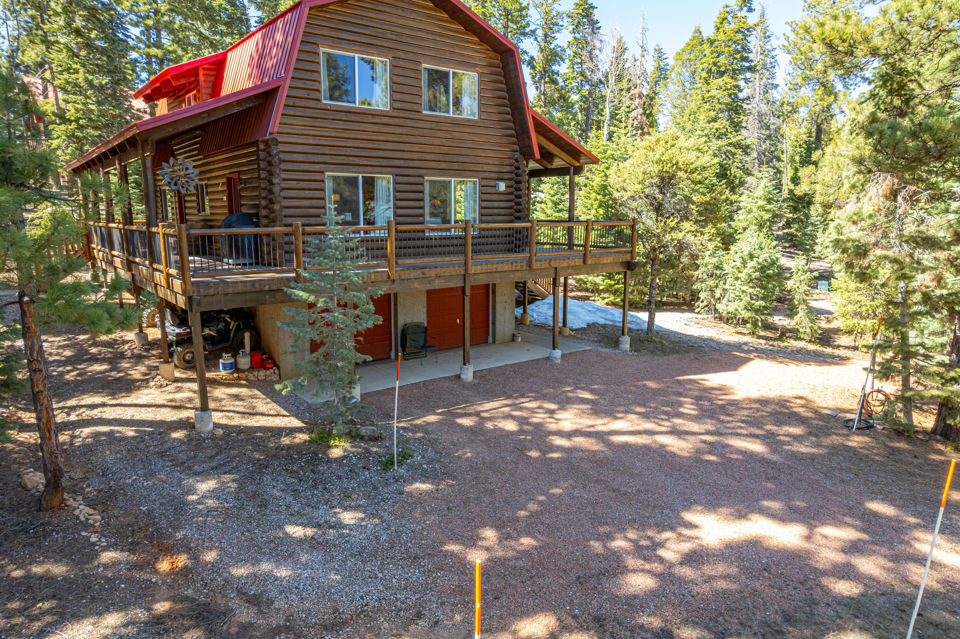 1390 E Ruger LN, Duck Creek Village