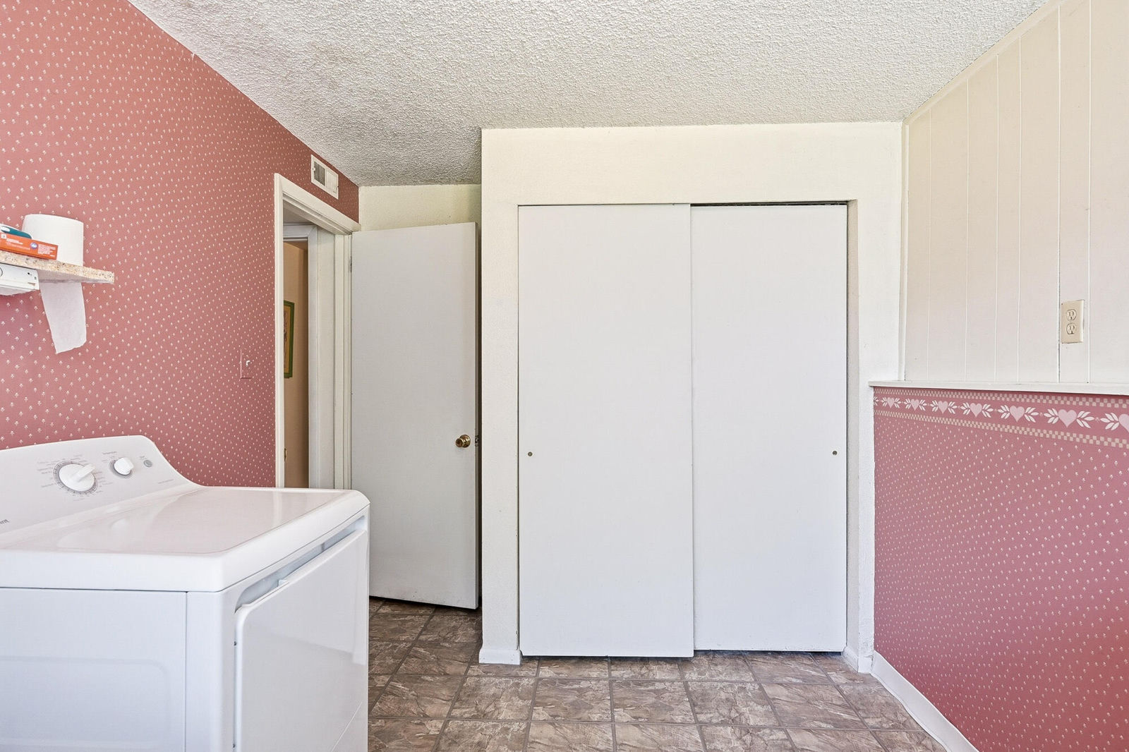 298 N 900 W, Cedar City, photo 32 of 54