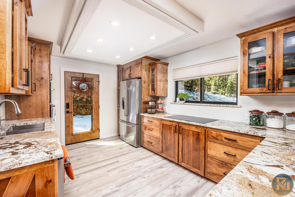 2060/ 2080 E Strawberry Point RD, Duck Creek Village, photo 3
