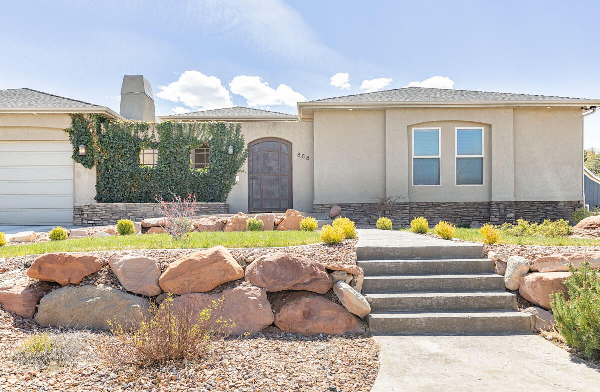 888 E Fiddlers Canyon RD, Cedar City, photo 5 of 74
