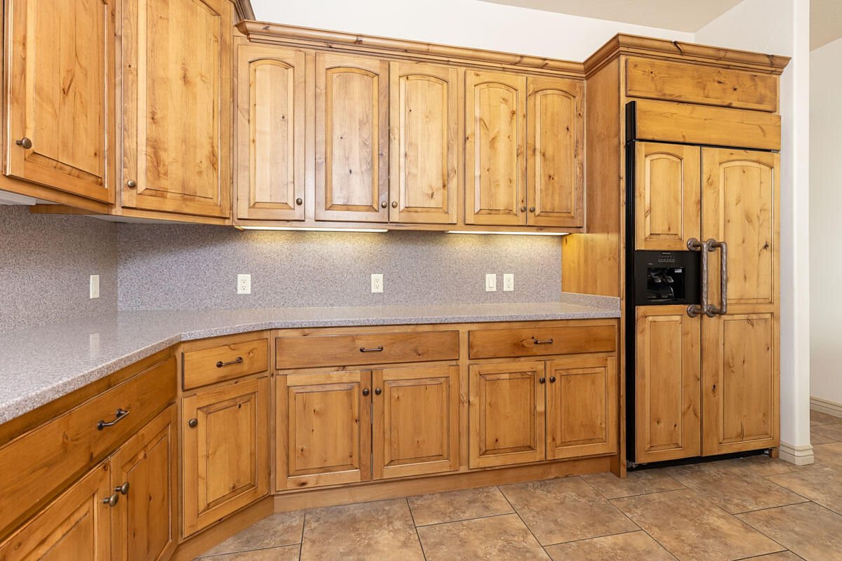 888 E Fiddlers Canyon RD, Cedar City, photo 17 of 74