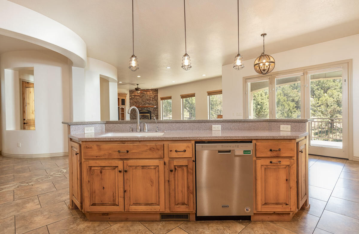 888 E Fiddlers Canyon RD, Cedar City, photo 18 of 74