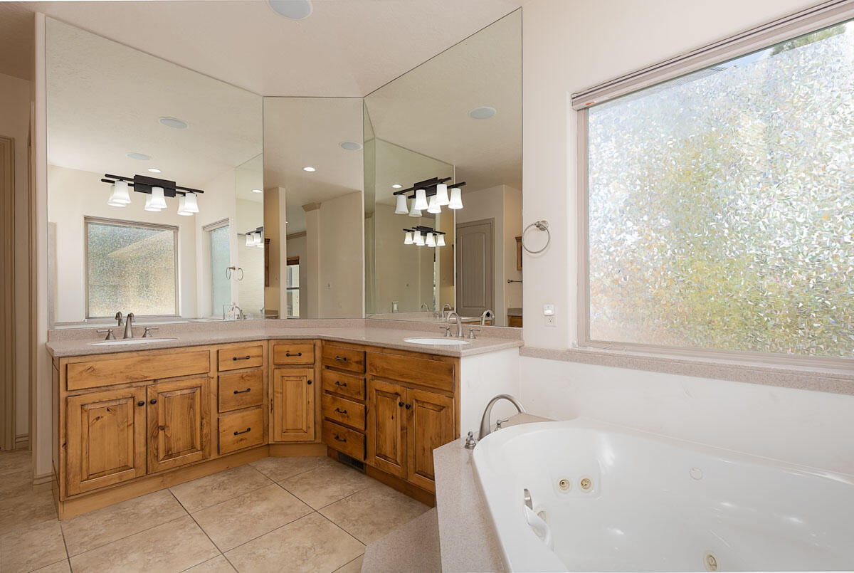 888 E Fiddlers Canyon RD, Cedar City, photo 32 of 74
