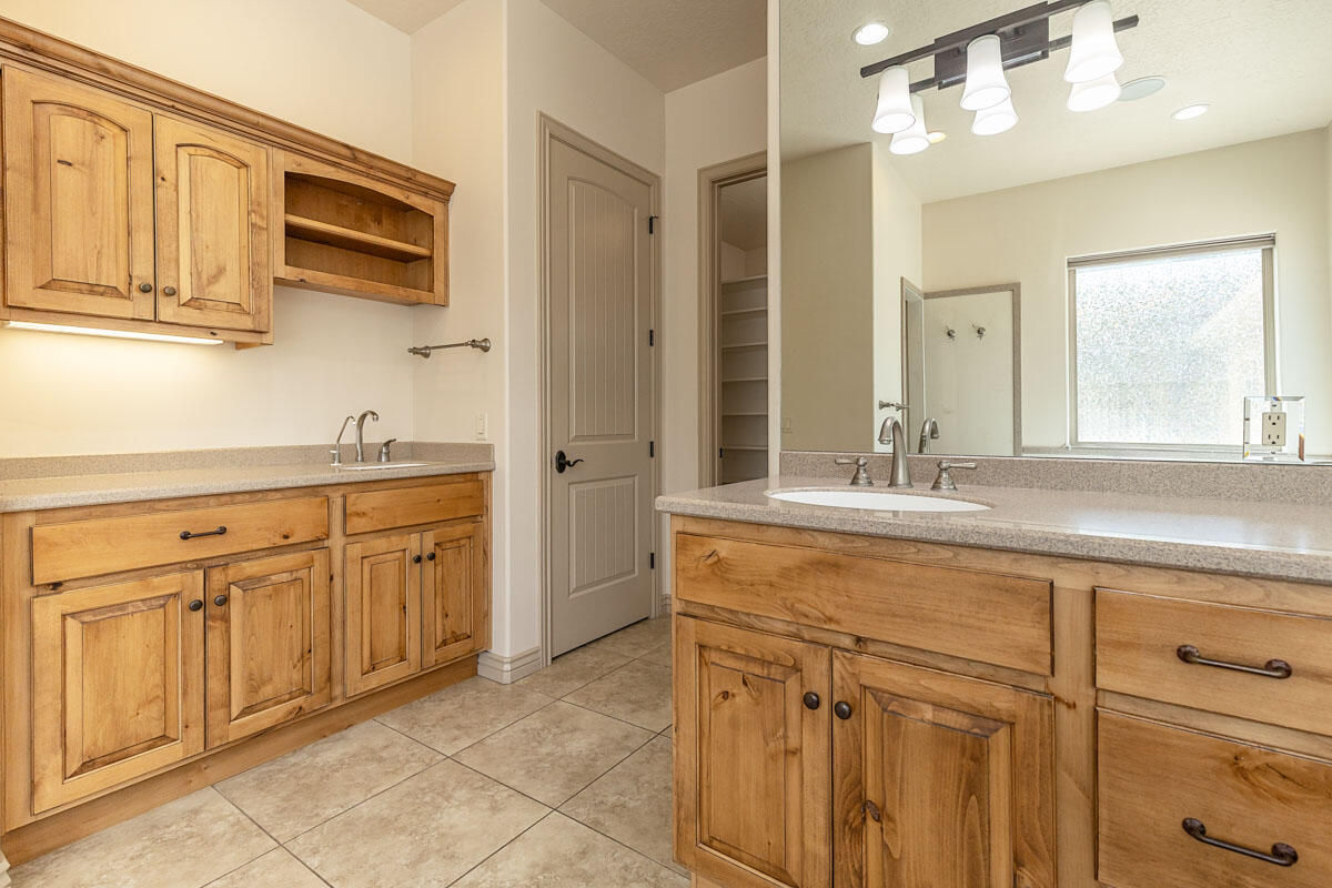 888 E Fiddlers Canyon RD, Cedar City, photo 34 of 74