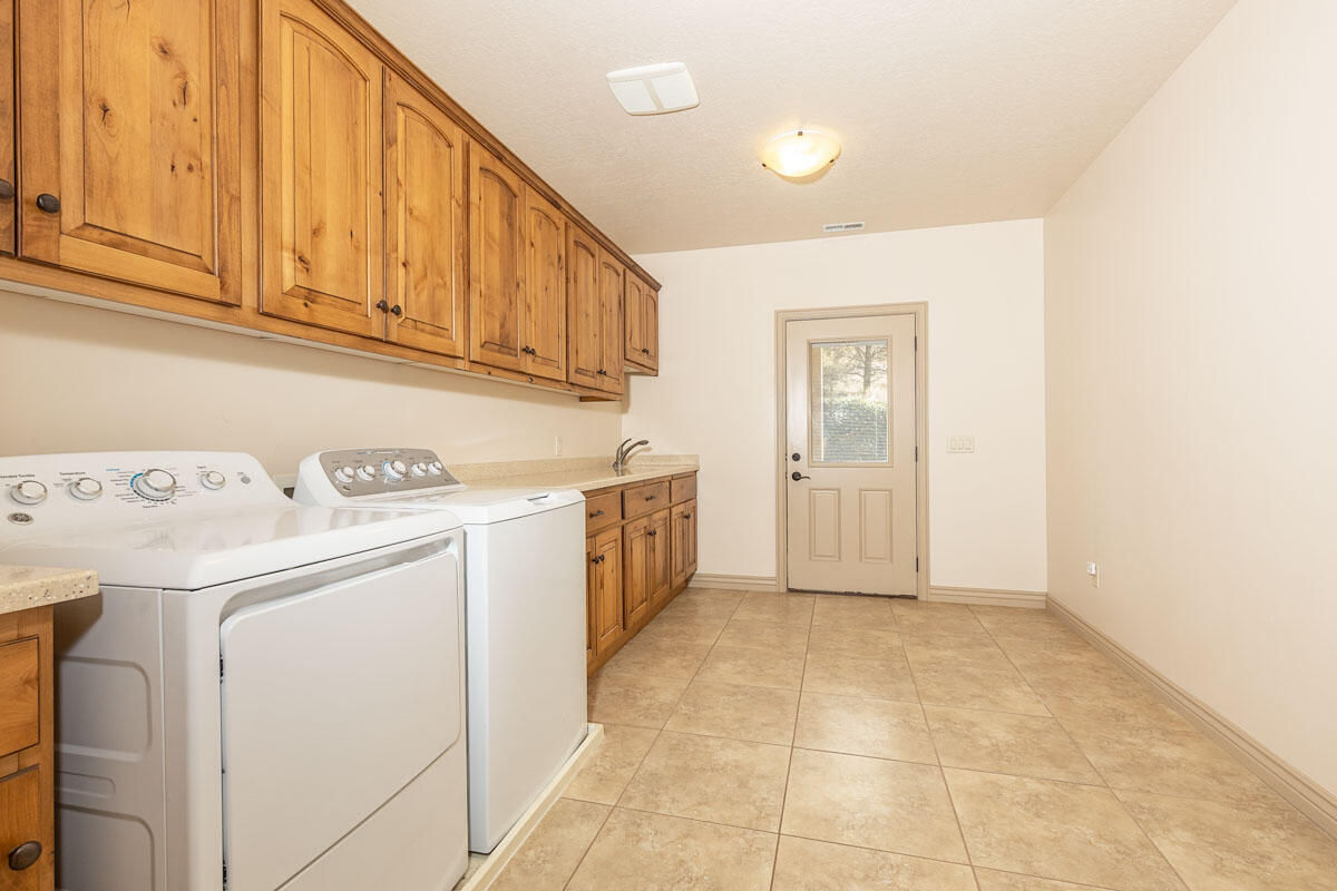 888 E Fiddlers Canyon RD, Cedar City, photo 43 of 74