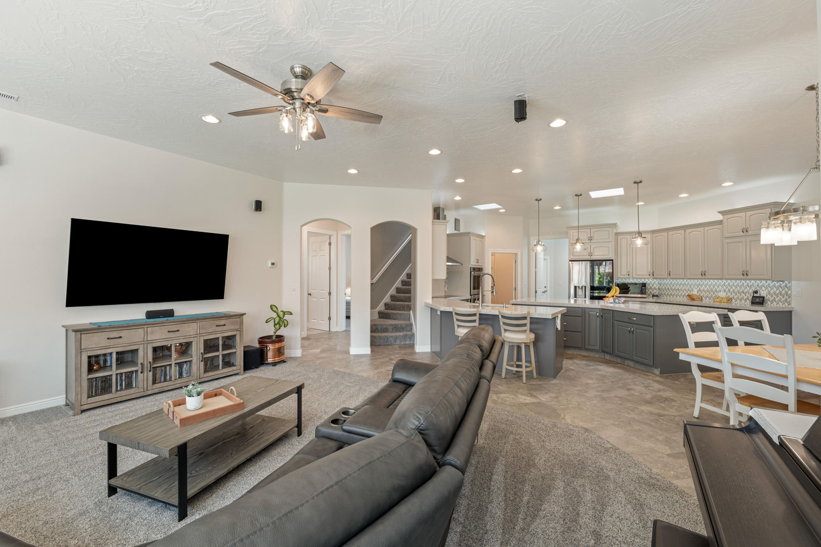 2927 S Majestic Court Dr, Washington, photo 16 of 77