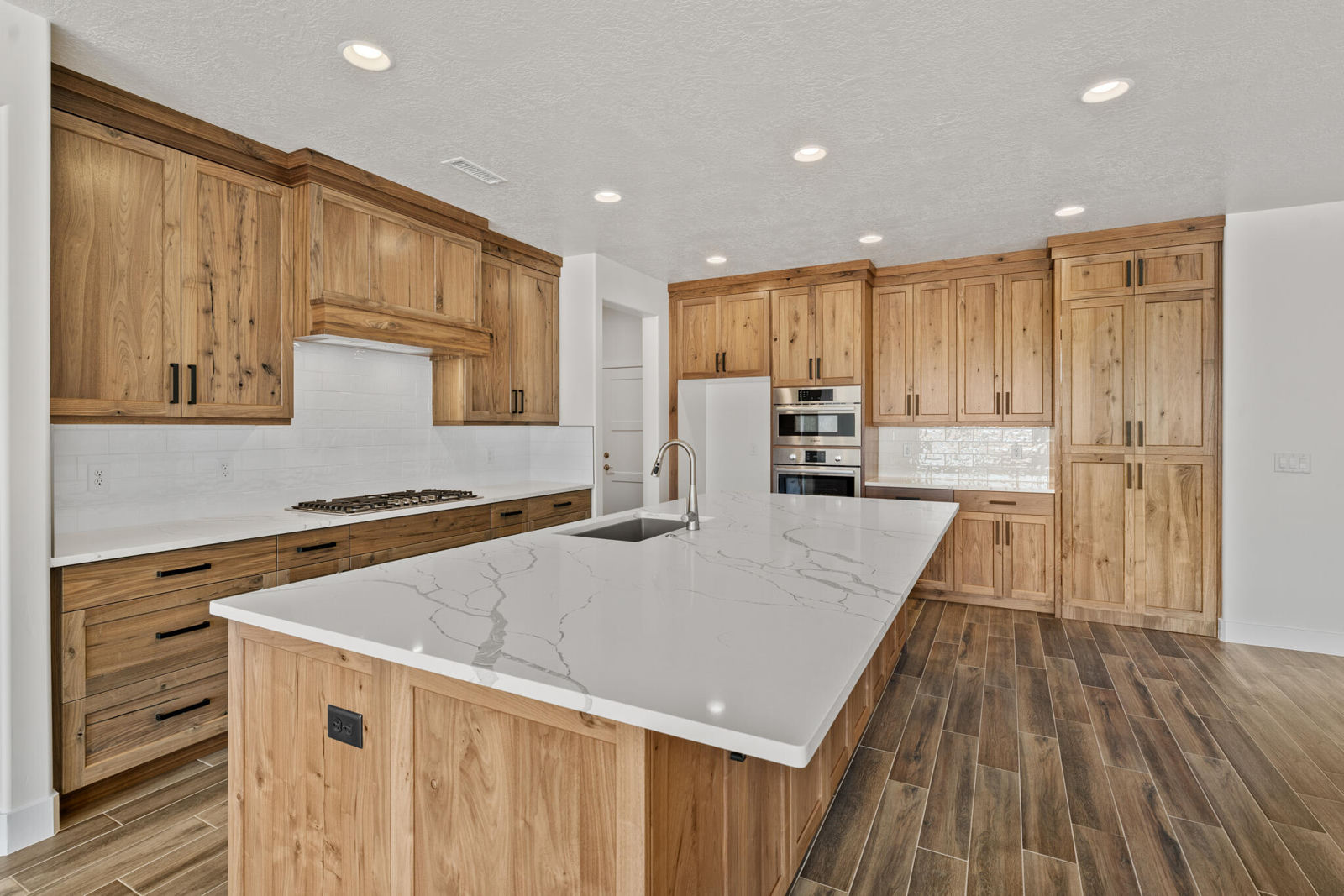 977 W 1920 S, Hurricane, photo 10 of 62