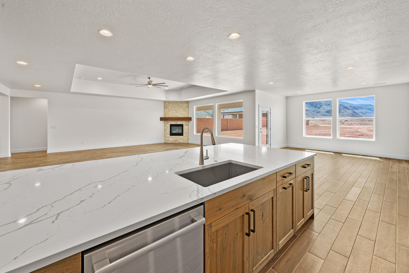 977 W 1920 S, Hurricane, photo 13 of 62