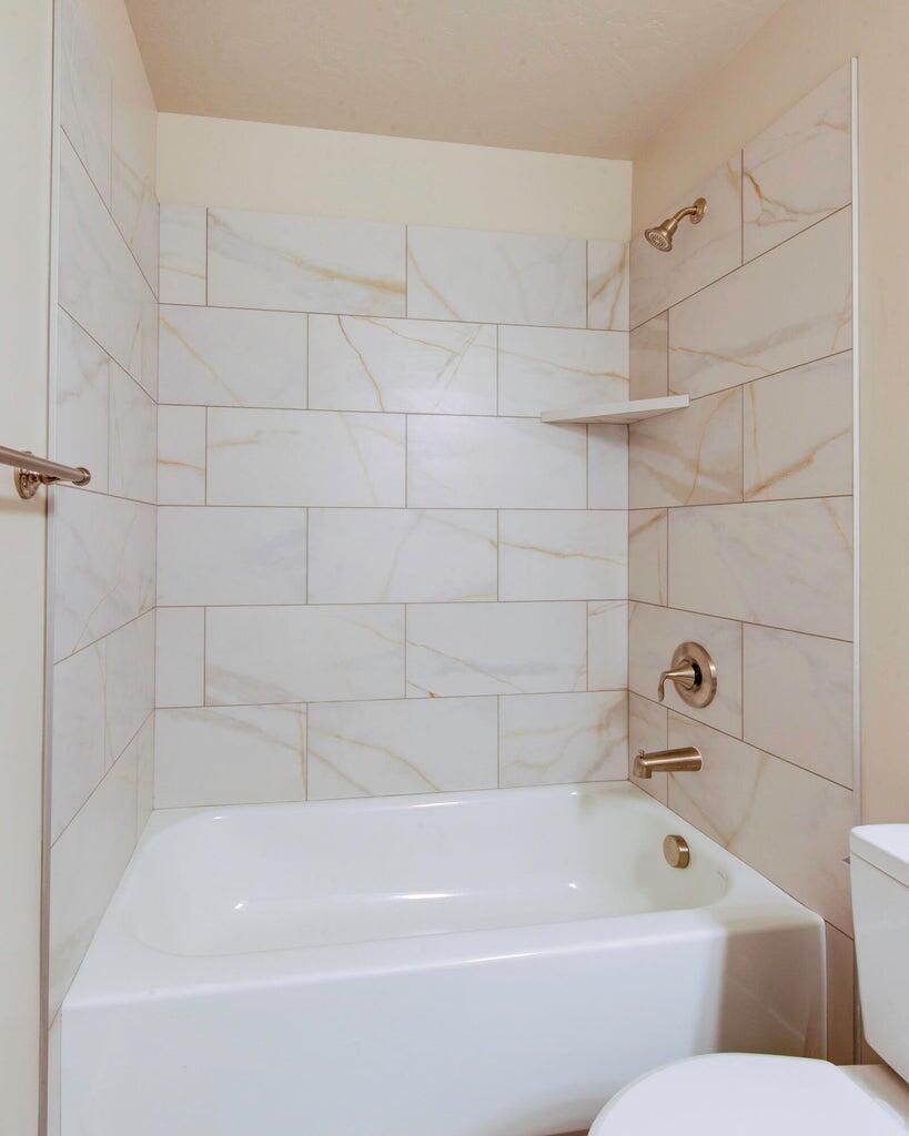 668 E Fiddlers Cove DR, 24, Cedar City, photo 9 of 21