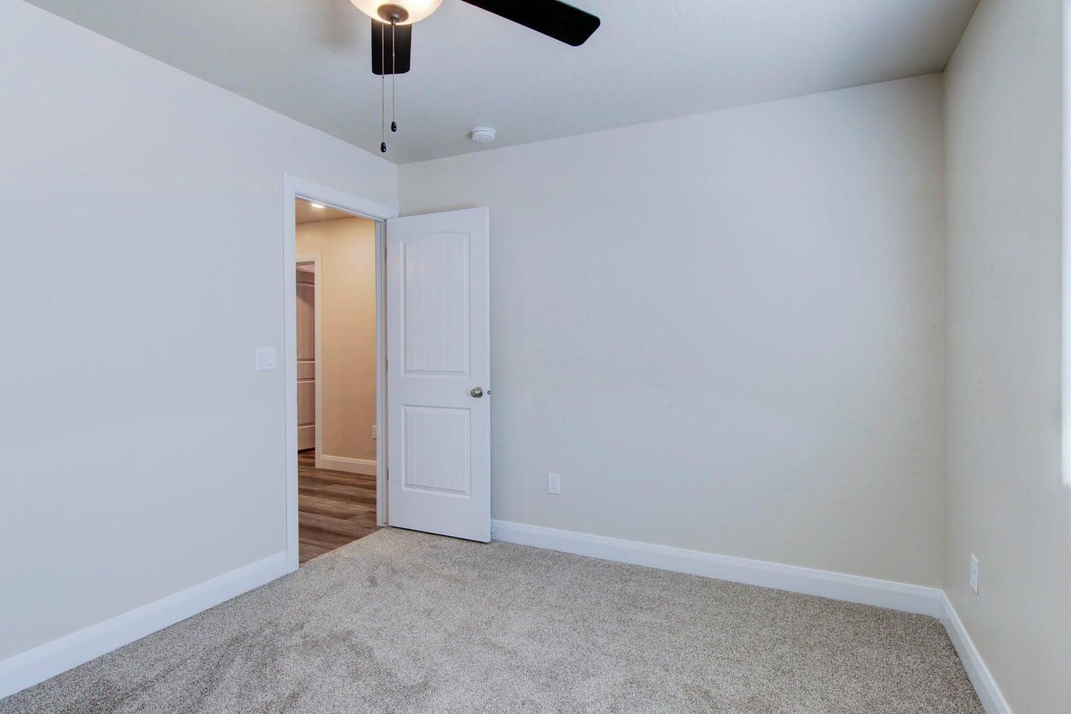 668 E Fiddlers Cove DR, 24, Cedar City, photo 12 of 21