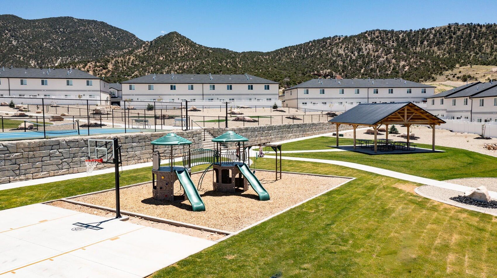 668 E Fiddlers Cove DR, 24, Cedar City, photo 16 of 21