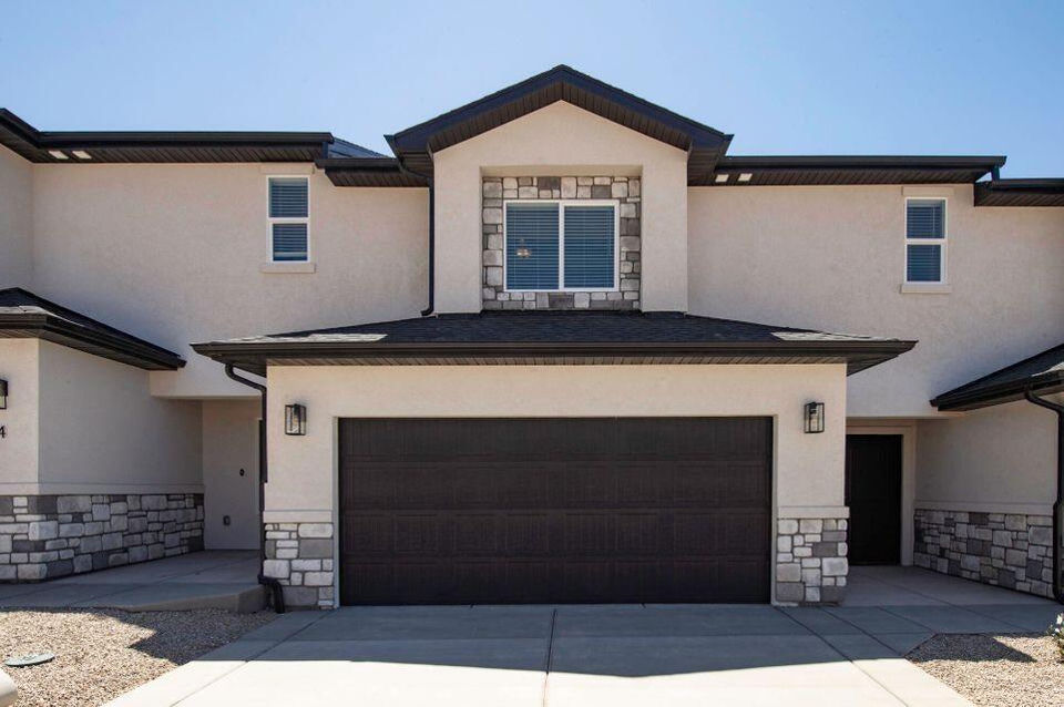 668 E Fiddlers Cove DR, 24, Cedar City